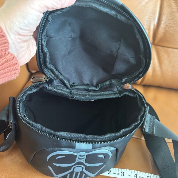 NWT Star Wars Darth Vader soft shoulder bag/crossbody bag. - Picture 10 of 12